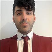 I am a fun energetic teacher who has a passion for languages. If you want to learn Italian or Portuguese I’m the guy.